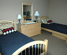 Bedroom with 2 Twin Beds